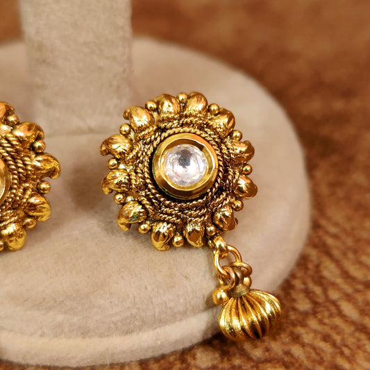 PAISLEY GOLD PLATED KUNDAN LOOK STUDS
