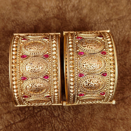 RAJWADI POLISH GOLD PLATED OPENABLE KADA BANGLES