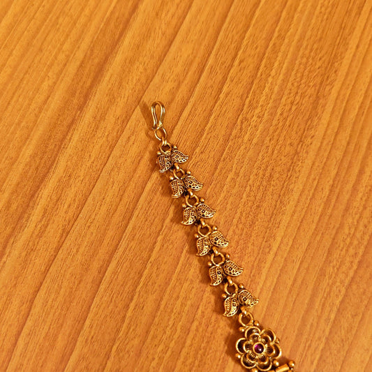 Traditional Polki Red Maangtikka